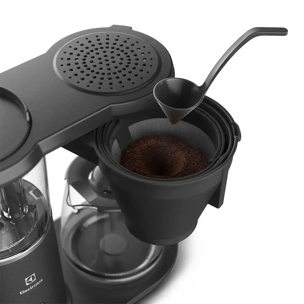 Cafeteira Elétrica Electrolux Automática Preta CMP70 – 127 Volts - Image 3